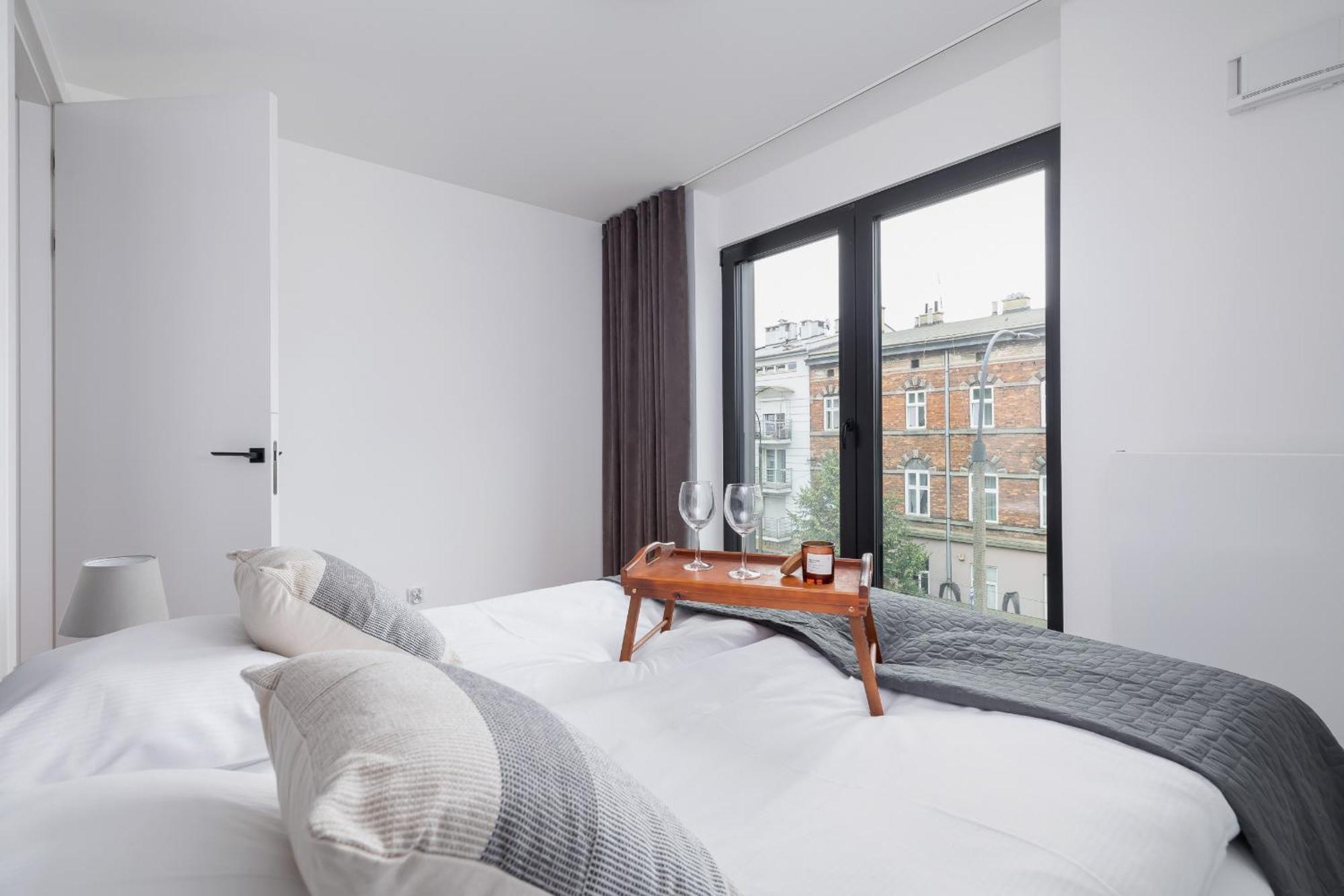 Lux Apartments Kosciuszki 39 With Parking By Renters Prestige 크라쿠프 외부 사진